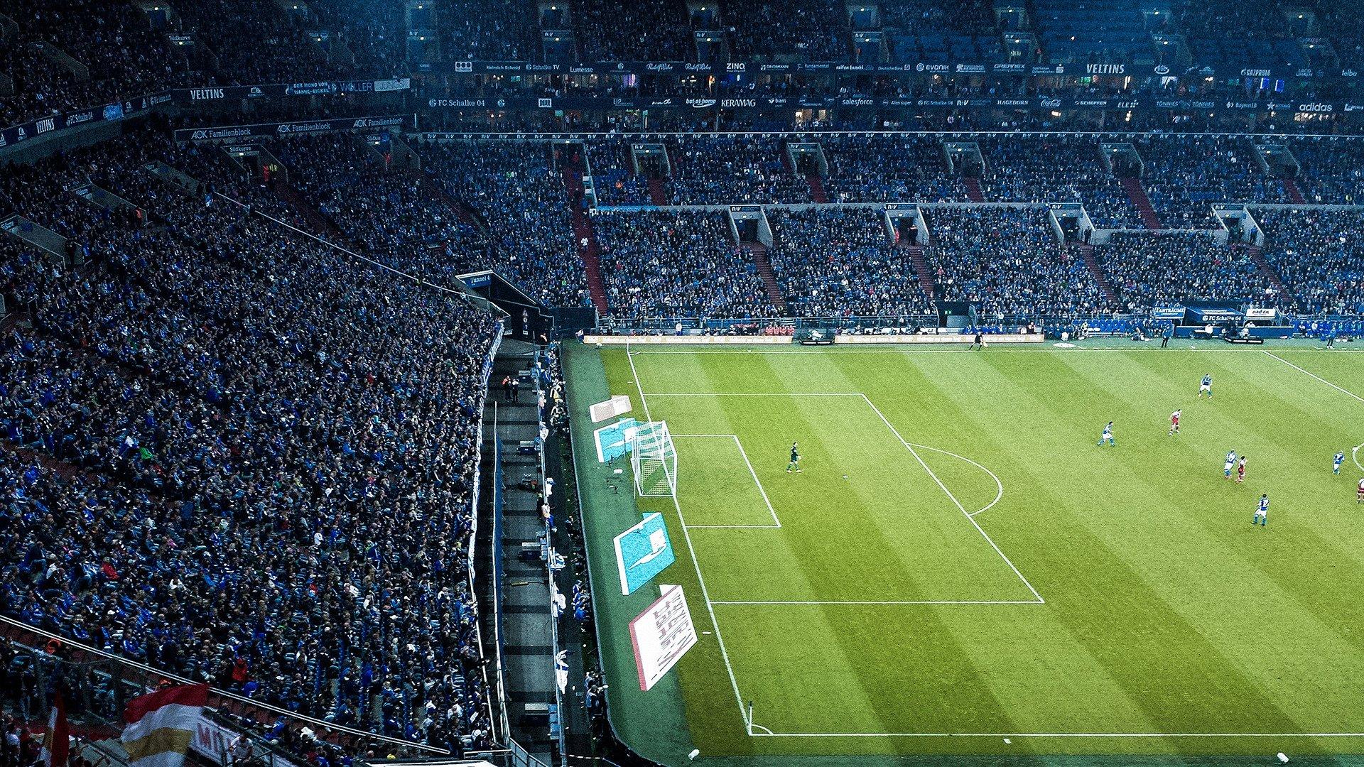 该叫他费兰多夫斯基！神秘新星打破多特三年主场不败神话，德甲格局一夜颠覆